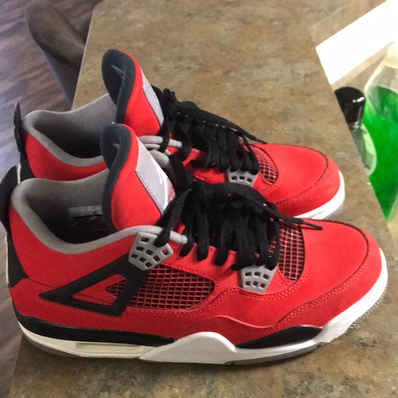 Air jordan 4 Retro ‘Toro Bravo’ - Picture 4 of 7